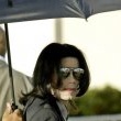 Michael Jackson arrives at the Santa Barbara County courthouse. Jury Selection.