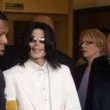 Michael Jackson arrives at the Santa Barbara County courthouse. Jury Selection.