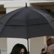 Michael Jackson arrives at the Santa Barbara County courthouse. Jury Selection.