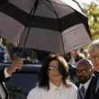 Michael Jackson arrives at the Santa Barbara County courthouse. Jury Selection.