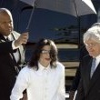 Michael Jackson arrives at the Santa Barbara County courthouse. Jury Selection.