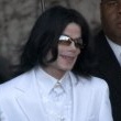 Michael Jackson arrives at the Santa Barbara County courthouse. Jury Selection.