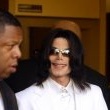 Michael Jackson arrives at the Santa Barbara County courthouse. Jury Selection.