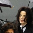 Michael Jackson arrives at the Santa Barbara County courthouse. Jury Selection.