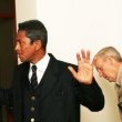Michael Jackson arrives at the Santa Barbara County courthouse. Jury Selection.