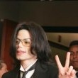 Michael Jackson arrives at the Santa Barbara County courthouse. Jury Selection.