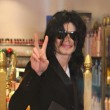 Michael Jackson la cumparaturi in Beverly Hills, California