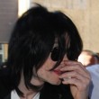 Michael Jackson la cumparaturi in Beverly Hills, California