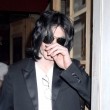 Michael Jackson la cumparaturi in Beverly Hills, California
