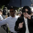 Michael Jackson la cumparaturi in Beverly Hills, California