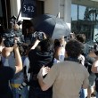 Michael Jackson la cumparaturi in Beverly Hills, California