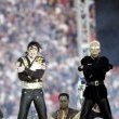 Michael Jackson performs at the most famous XXVII Superbowl Halftime Show.