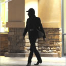 Michael Jackson viziteaza libraria Barnes & Noble din Las Vegas, impreuna cu cei trei copii ai sai (20 mai 2008)