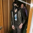 Michael leaves medical clinic in Beverly Hills