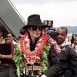 Michael makes a stop in Honolulu, Hawaii during his "HIStory" world tour.