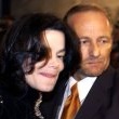 Michael recieves a "Millenium- Bambi" at the Bambi award ceremony in Berlin, Germany.