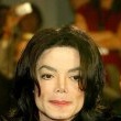 Michael recieves a "Millenium- Bambi" at the Bambi award ceremony in Berlin, Germany.