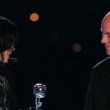 Michael recieves the "Millennium Award" at the World Music Award ceremony.