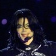 Michael recieves the "Millennium Award" at the World Music Award ceremony.