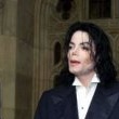 Michael visits England accompanied by Uri Geller and magician David Blaine.