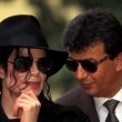 Michael visits the Institut Lumi&Atilde;&uml;re in Lyon.