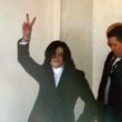 Santa Barbara polices - Michael Jackson surrenders
