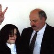 Santa Barbara polices - Michael Jackson surrenders