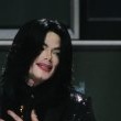 World Music Awards. Beyonce Knowles presents Michael the 'Diamond Award'.