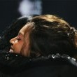 World Music Awards. Beyonce Knowles presents Michael the 'Diamond Award'.