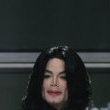 World Music Awards. Beyonce Knowles presents Michael the 'Diamond Award'.