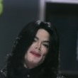 World Music Awards. Beyonce Knowles presents Michael the 'Diamond Award'.