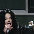 World Music Awards. Beyonce Knowles presents Michael the 'Diamond Award'.