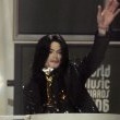World Music Awards. Beyonce Knowles presents Michael the 'Diamond Award'.
