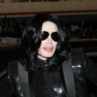 World Music Awards. Michael walks the red carpet and signs his autograph for fans as he enters the ceremony.