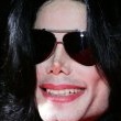 World Music Awards. Michael walks the red carpet and signs his autograph for fans as he enters the ceremony.