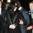 World Music Awards. Michael walks the red carpet and signs his autograph for fans as he enters the ceremony.