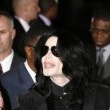World Music Awards. Michael walks the red carpet and signs his autograph for fans as he enters the ceremony.